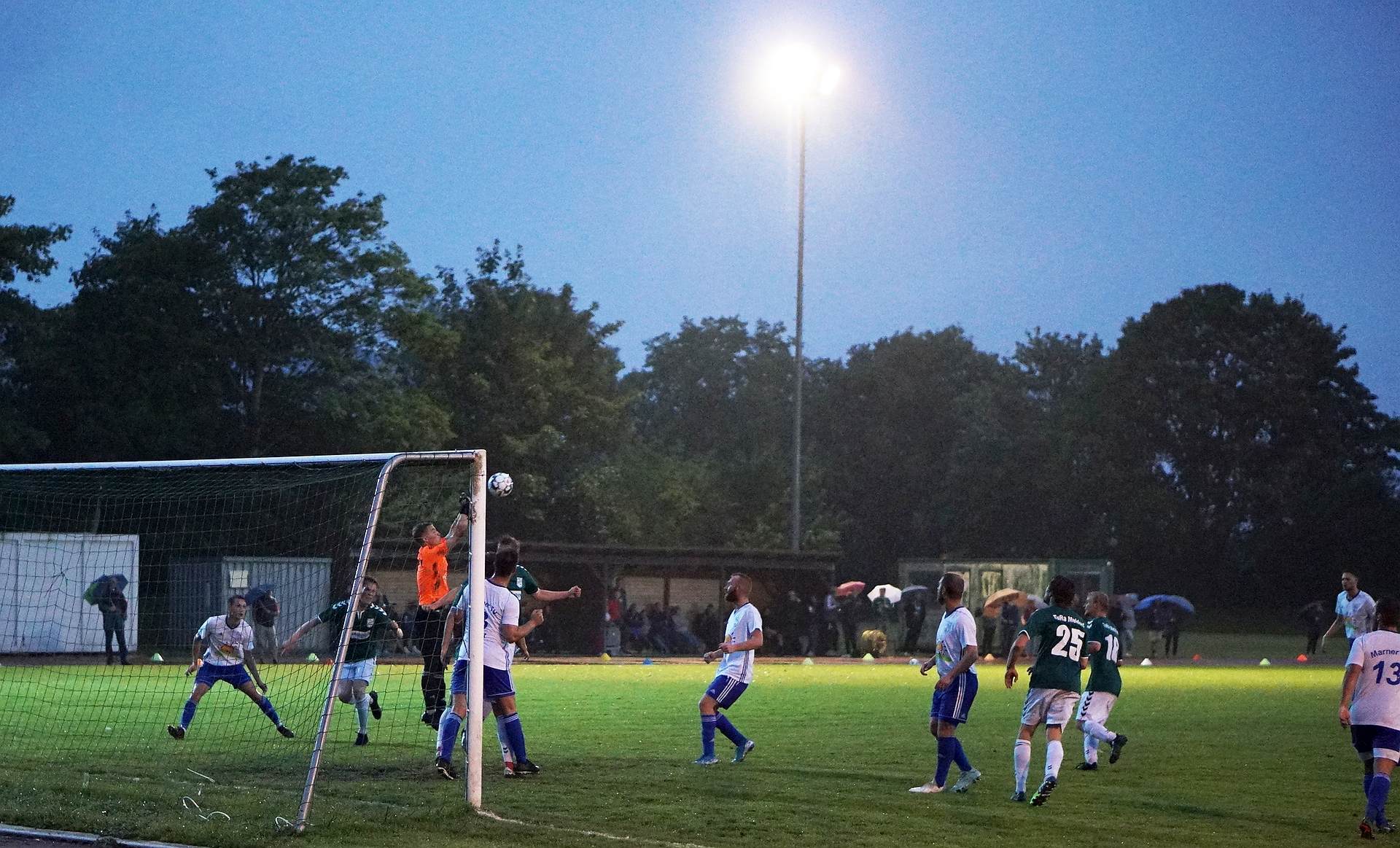 Fußball Testspiel TuRa